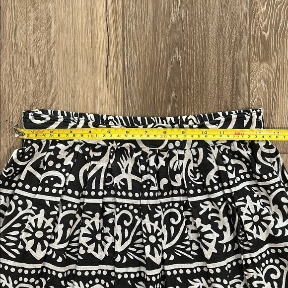 NWOT - STUDIO WEST 100% Cotton Tiered Black and White Skirt - Picture 5 of 5
